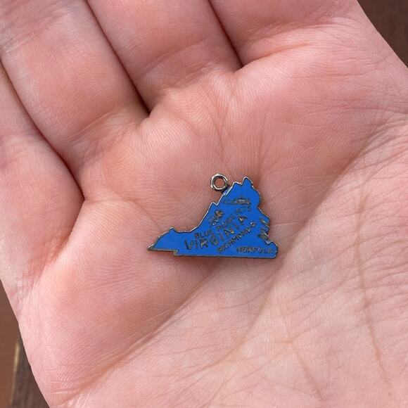 Vintage 925 Sterling Silver Blue Enamel "Virginia" State Map Pendant Charm - Picture 1 of 3